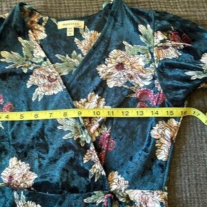 Beautiful velvet wrap top